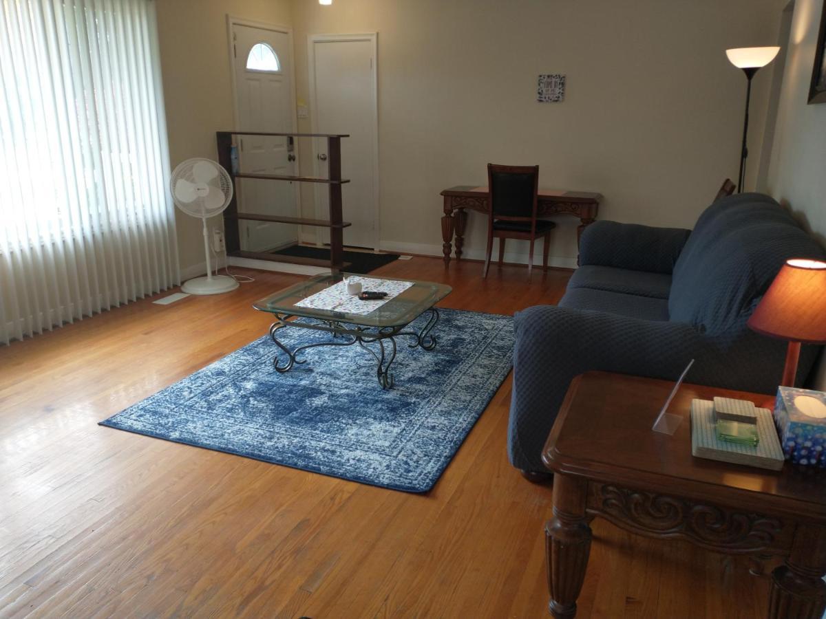 Barrie North Retreat - Quiet And Friendly Βίλα Εξωτερικό φωτογραφία