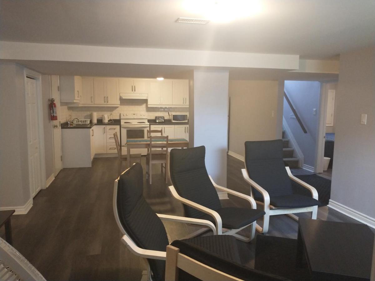 Barrie North Retreat - Quiet And Friendly Βίλα Εξωτερικό φωτογραφία